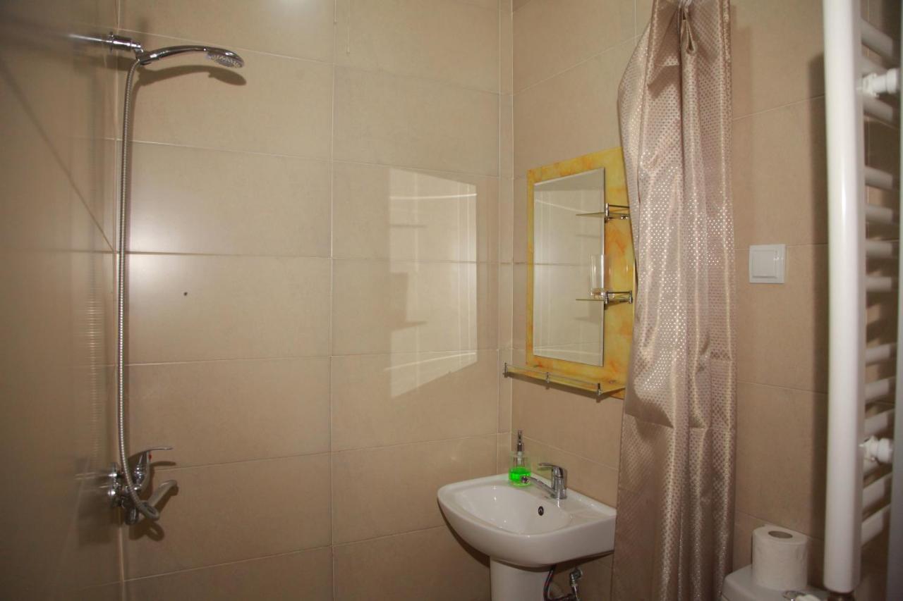Riverside Hotel Borjomi Luaran gambar